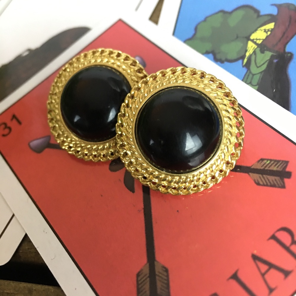 VTG BLACK AND GOLD EARRINGS